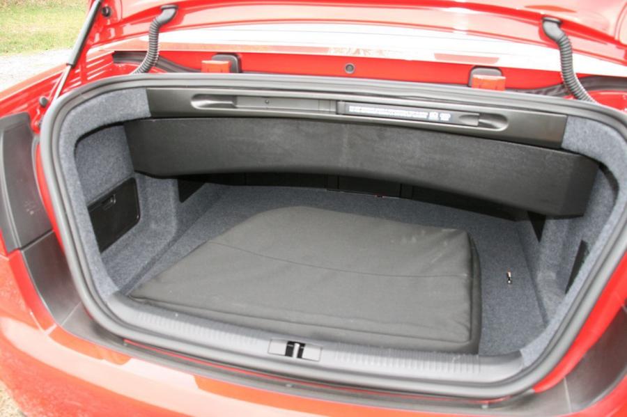 Багажник Audi RS4 Cabriolet (B7, 8H) 2006 года  (NA) (фото 53 из 65)